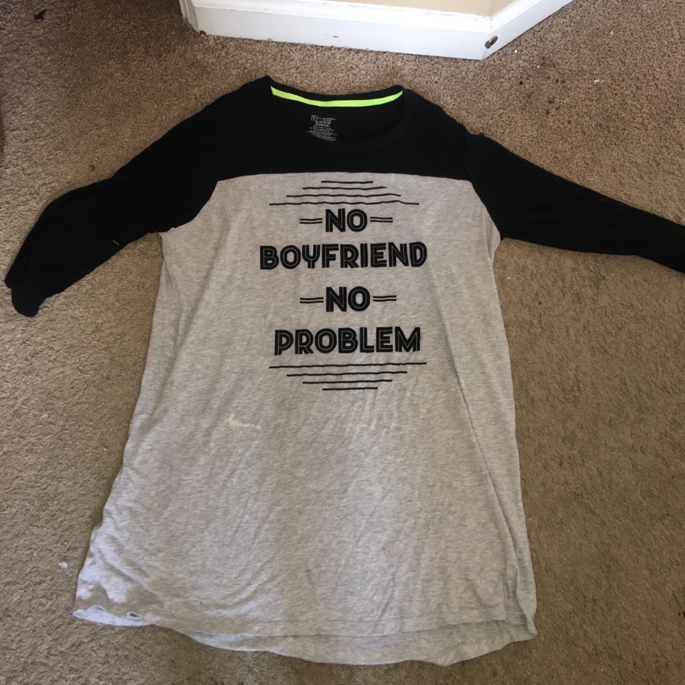 “No boyfriend No Problem” Nightgown. 😌
